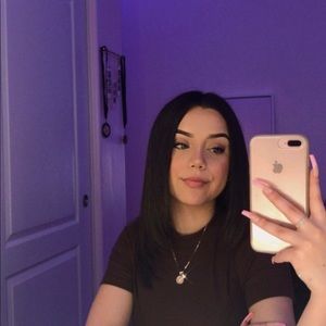 Meet your Posher, Alyssa